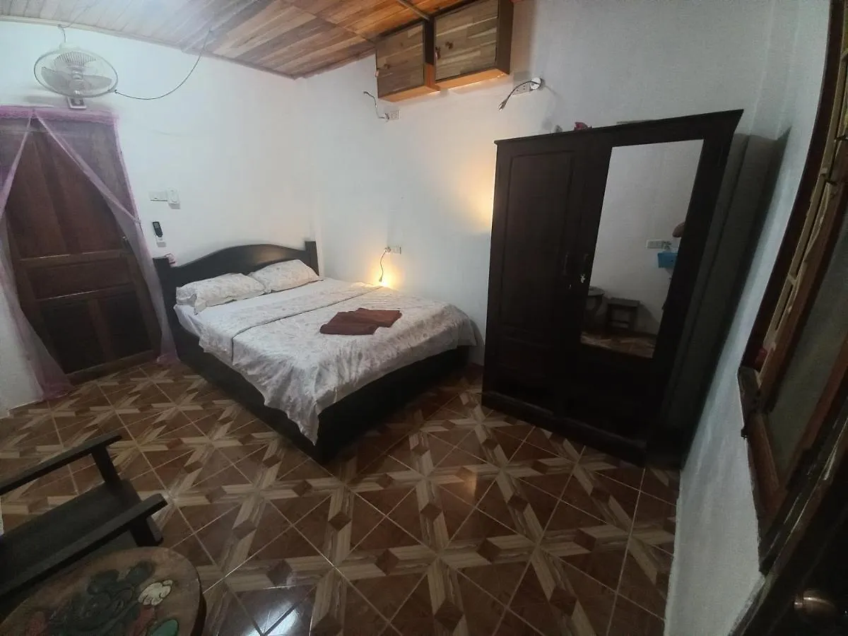 Hotel Watthat & Maladress 6 Luang Prabang
